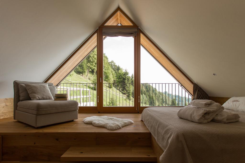 Eco Chalet Astramontana Tolmin Exteriör bild