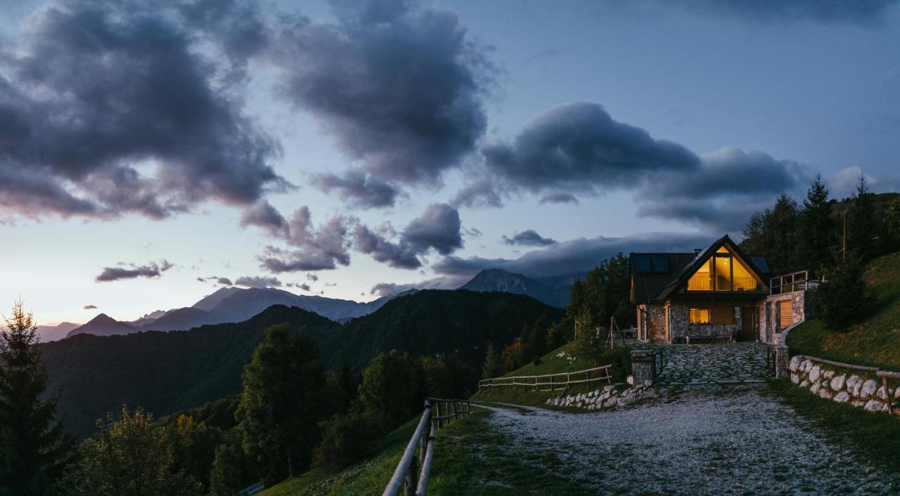 Eco Chalet Astramontana Tolmin Exteriör bild